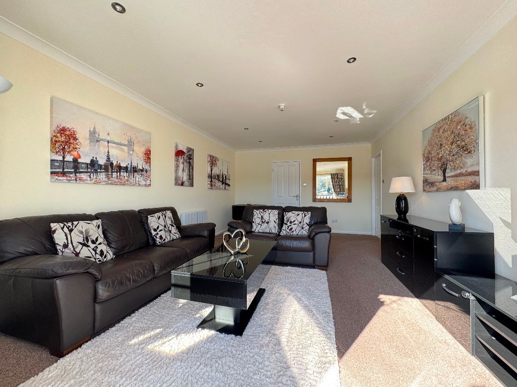 Property photo 3 of 30