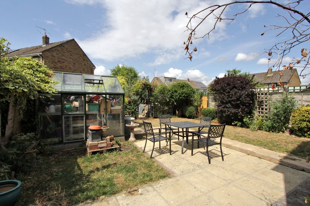 Property photo 2 of 13