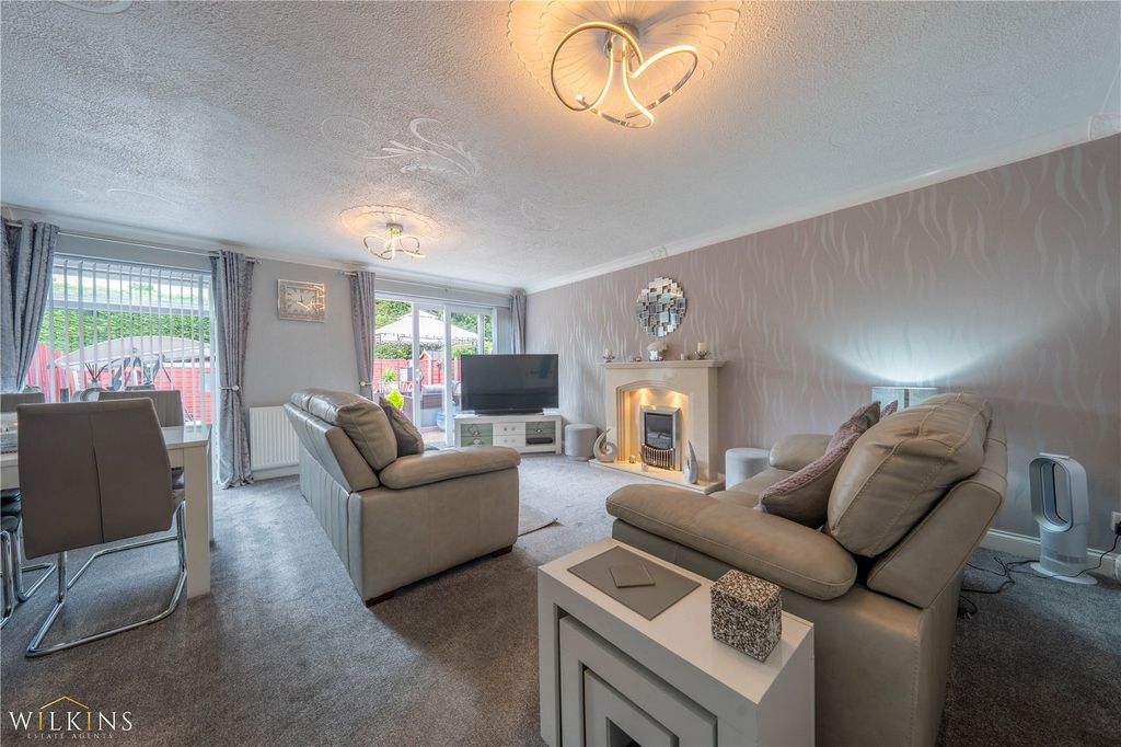 Property photo 2 of 30 Picture No. 21