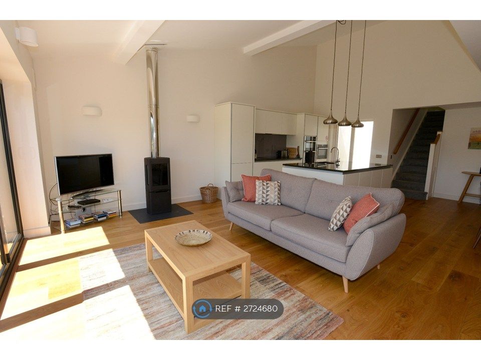 Property photo 3 of 20 Log Burner