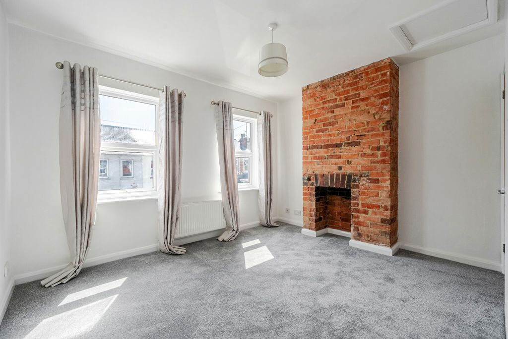 Property photo 2 of 18 1494337-2-6A564F8...