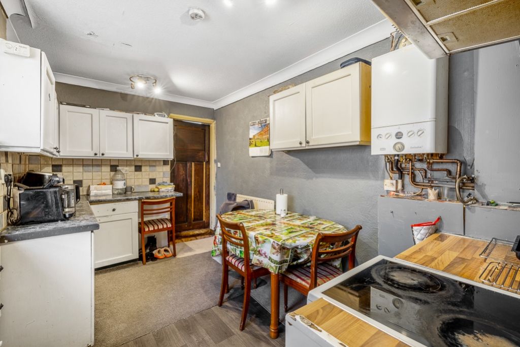 Property photo 2 of 14 18 Horace Street (Boston)-7