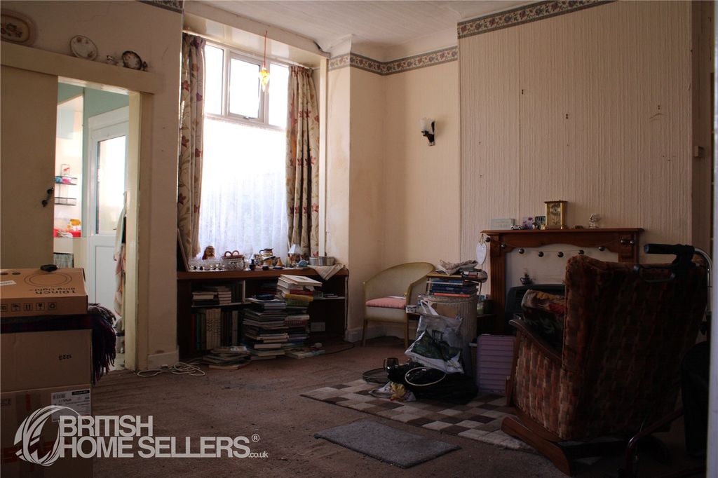 Property photo 2 of 27 2