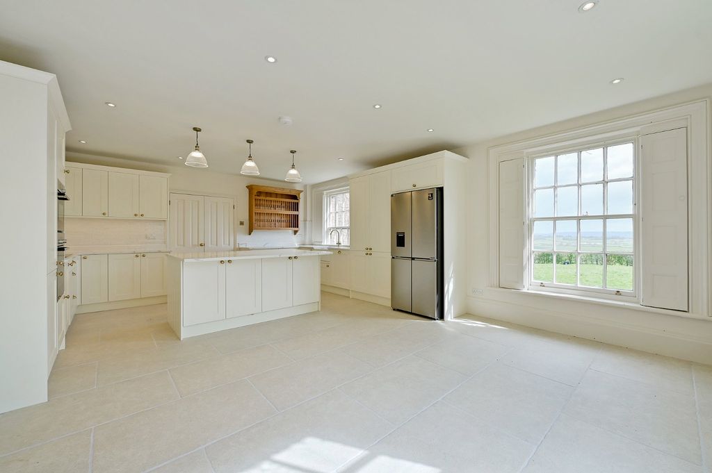 Property photo 3 of 17 Picture No. 09