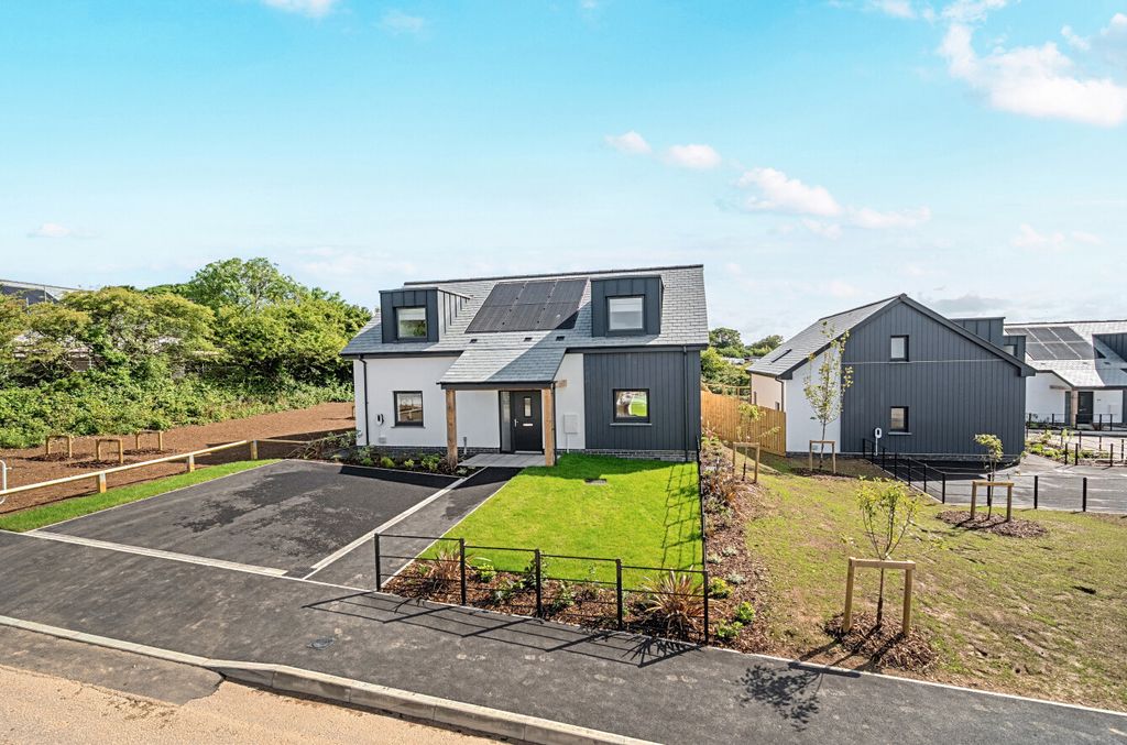 Property photo 2 of 37 1469377-2-6A269F1...