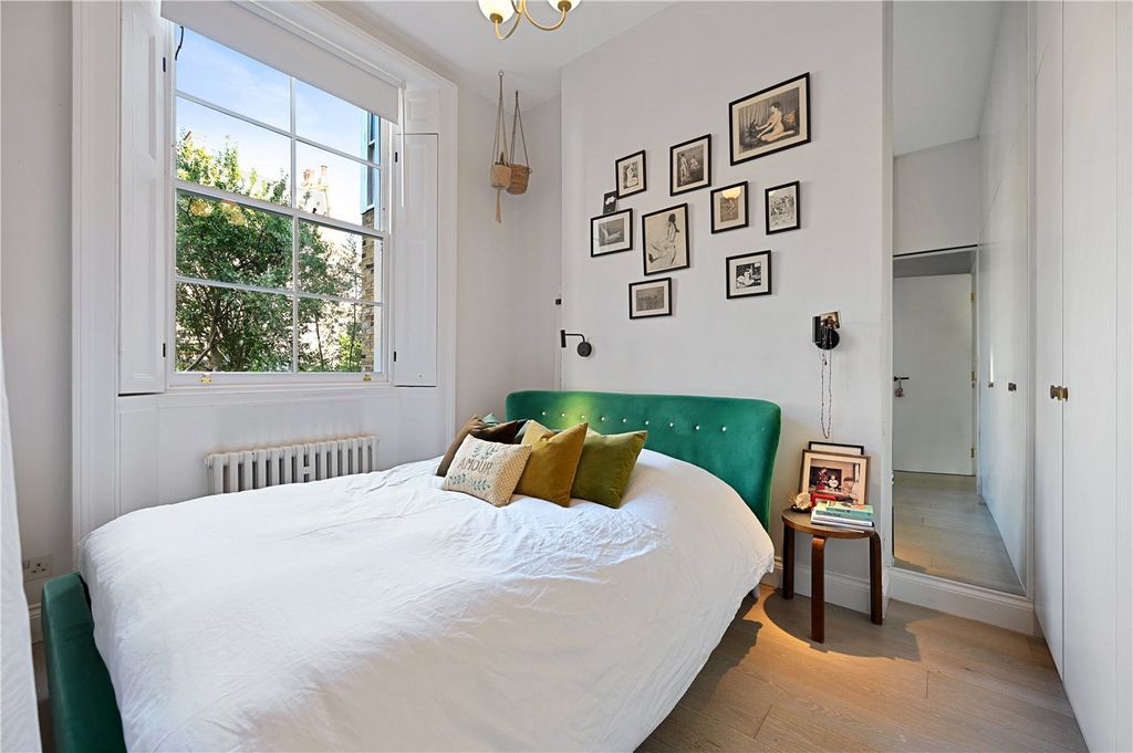 Property photo 3 of 10 Picture No. 02