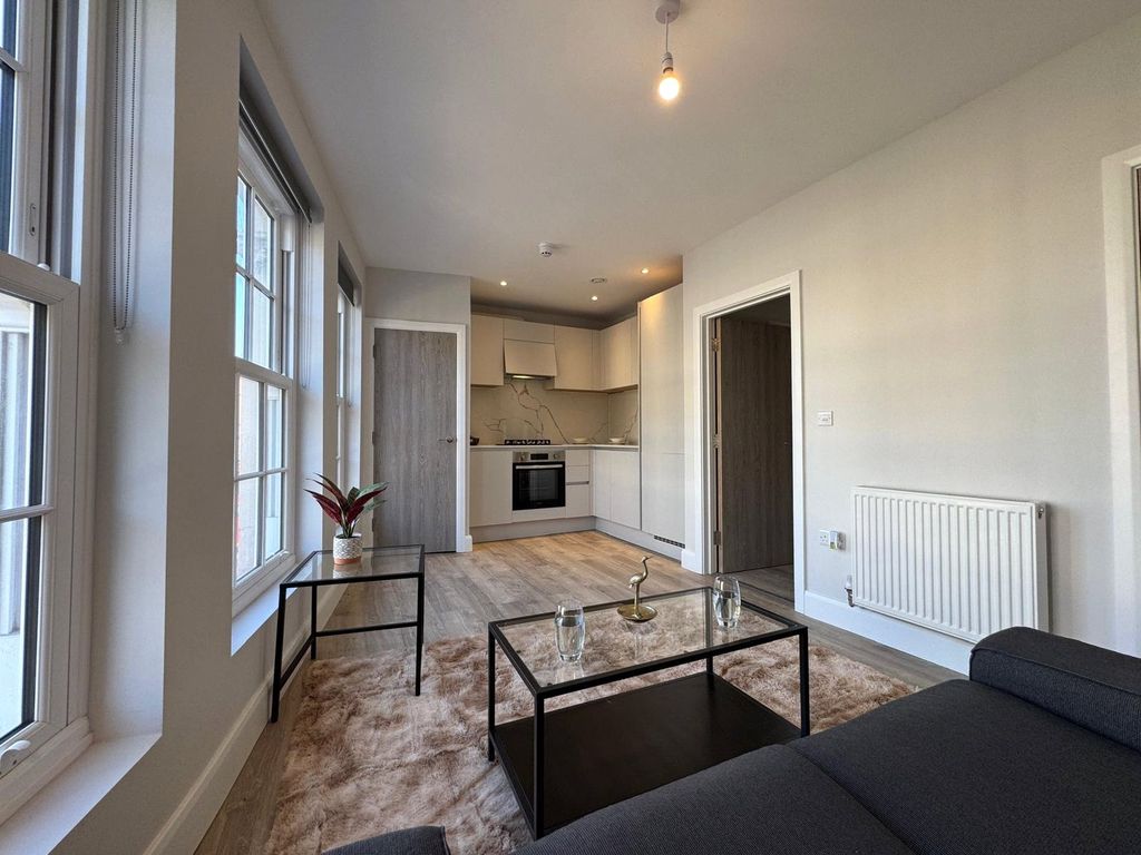 Property photo 2 of 7 Picture No. 24