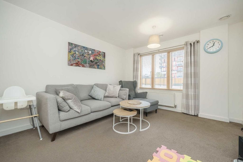 Property photo 3 of 7