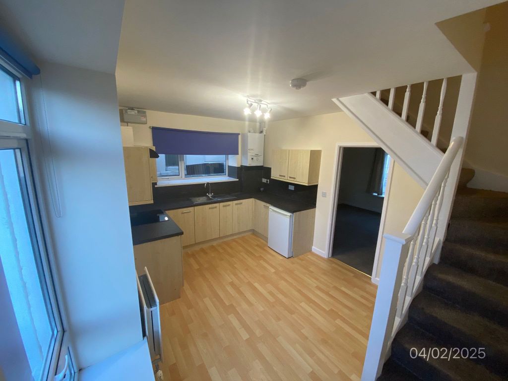 Property photo 3 of 8 E65d9d76-B69F-48E9-838F-Fe5123813A3F