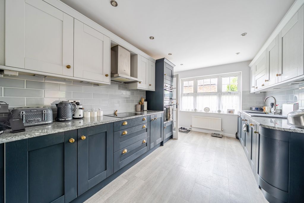 Additional image 9 of 5 bed detached house for saleCrozier Drive, South Croydon CR2