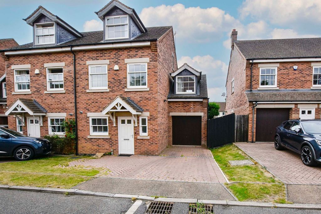 Property photo 1 of 25