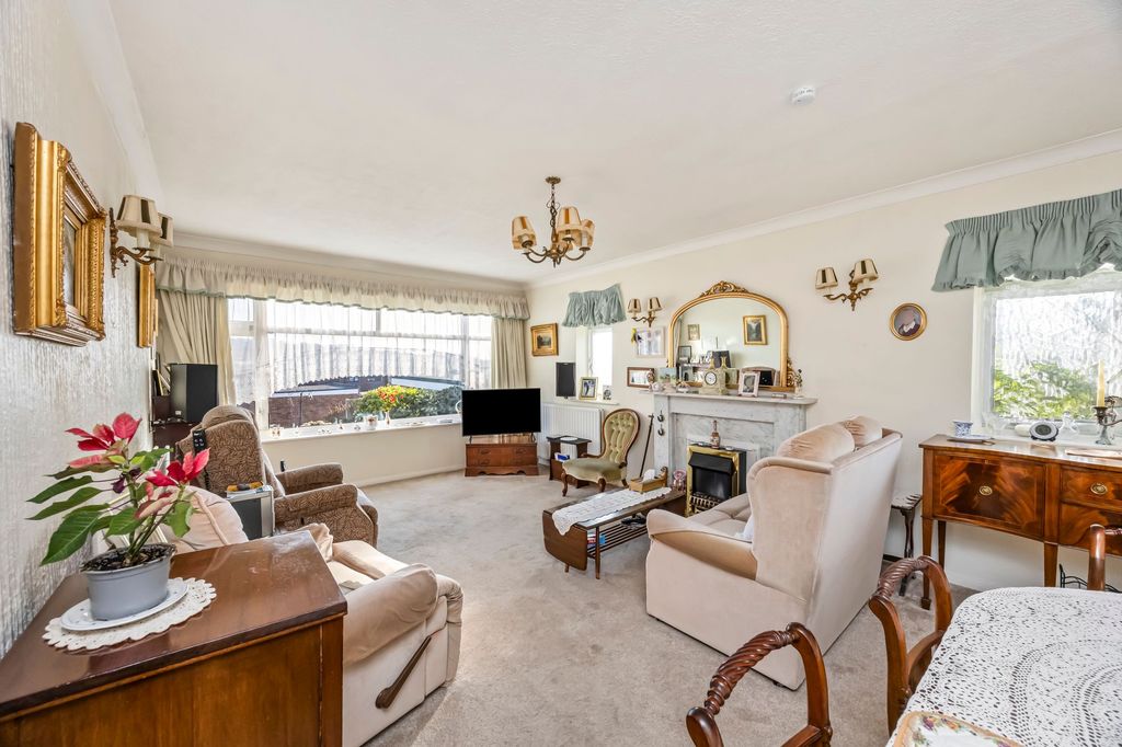 Property photo 3 of 16