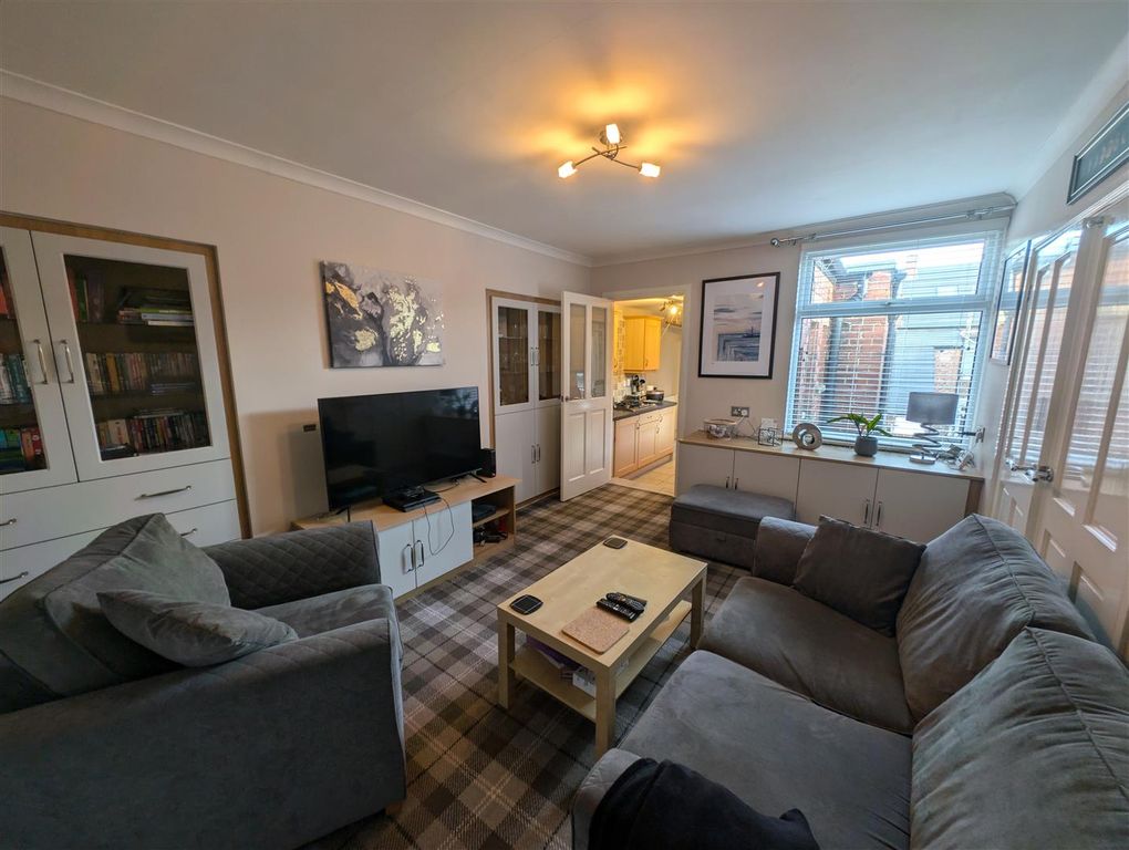 Property photo 1 of 10 Sitting Room