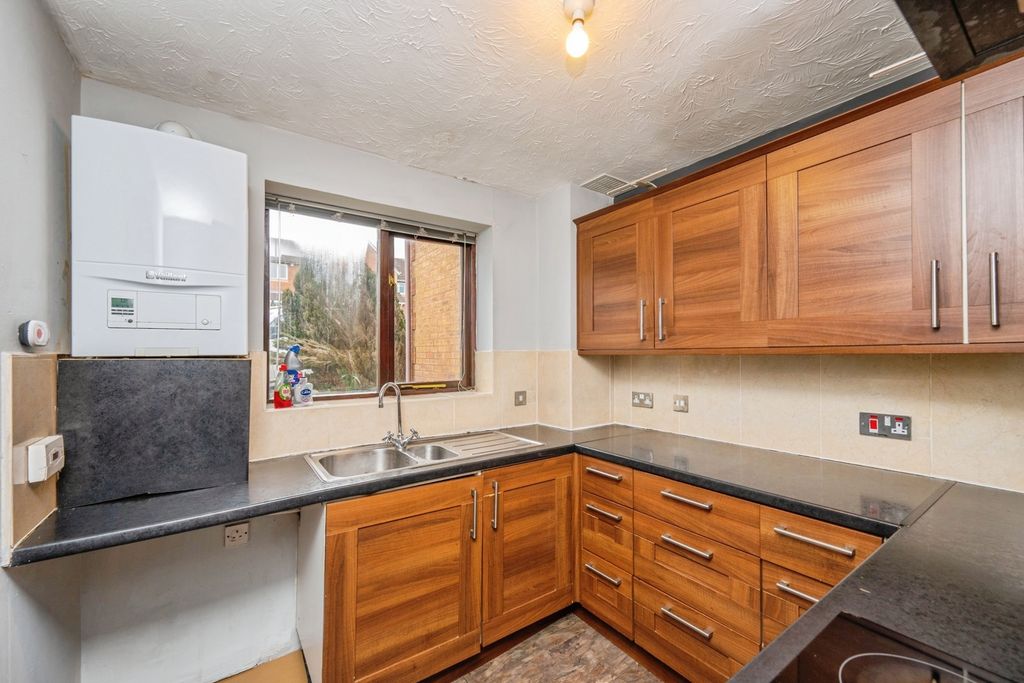 Property photo 3 of 20 Photo