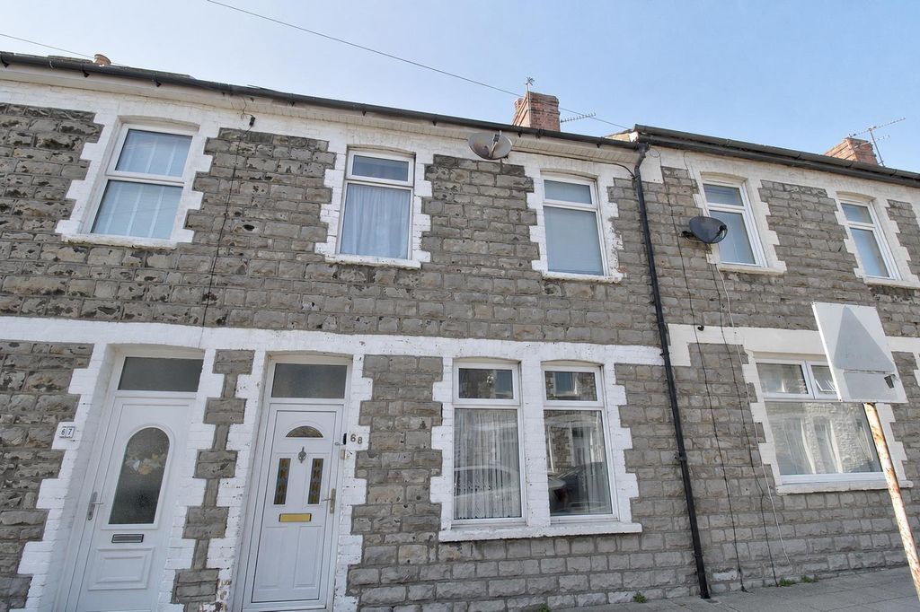 Property photo 1 of 8 Front.Png