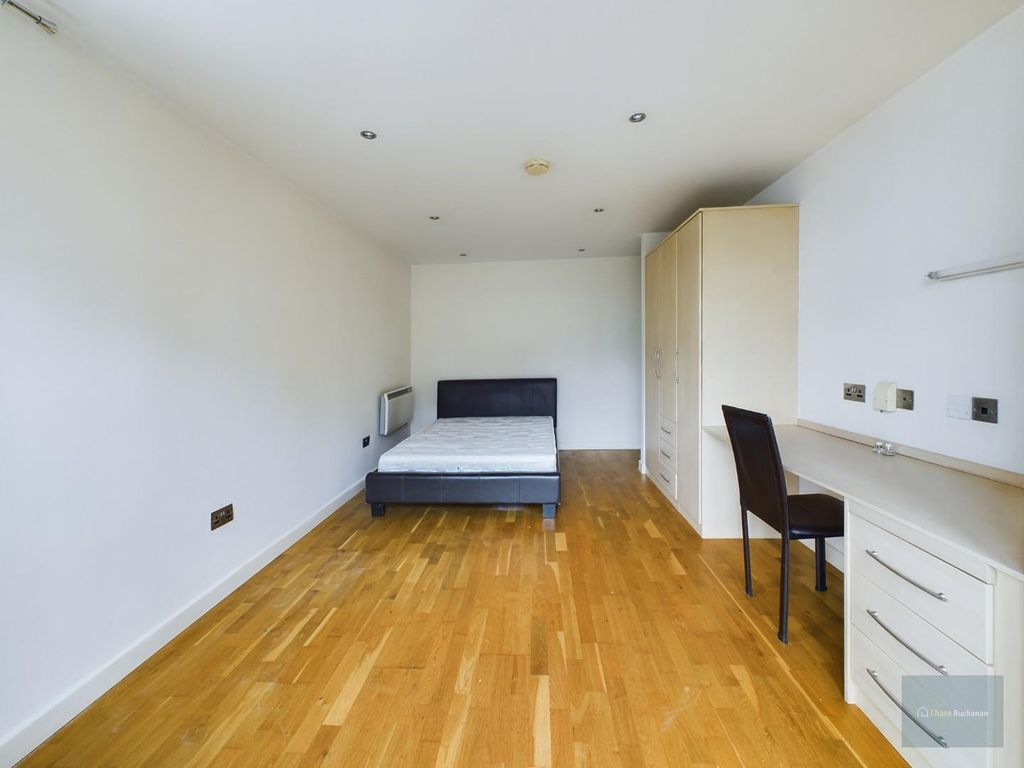 Property photo 2 of 8 Living Room 1.Jpg