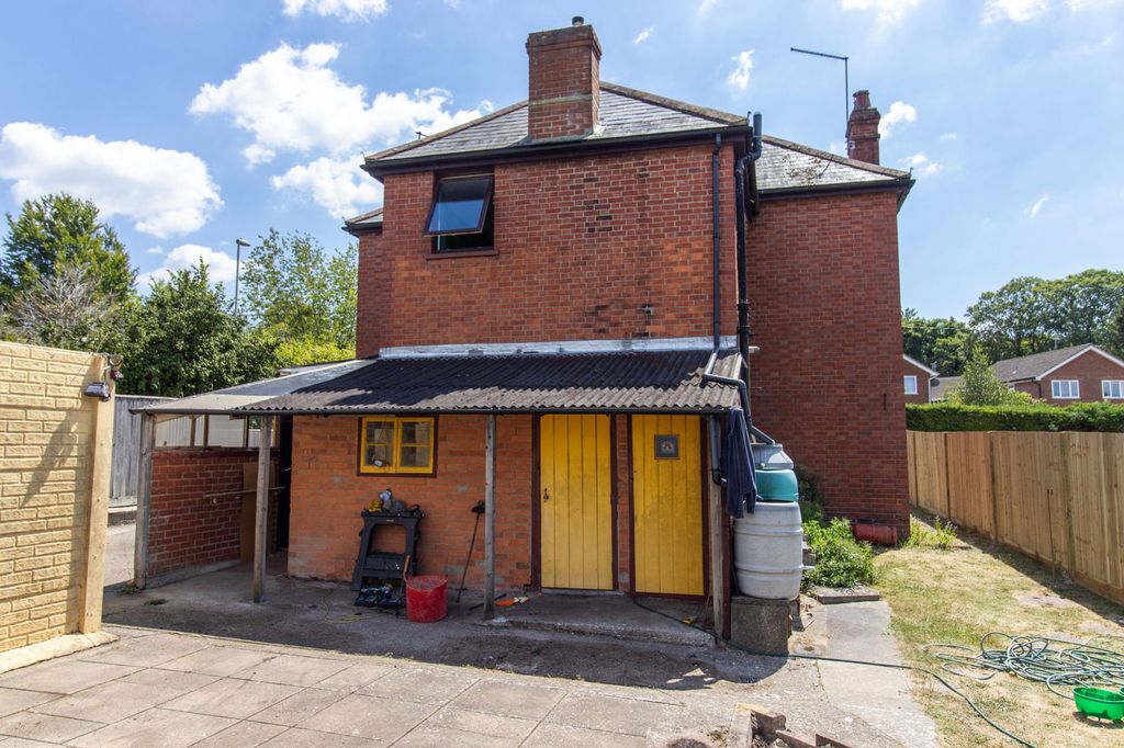 Property photo 3 of 19