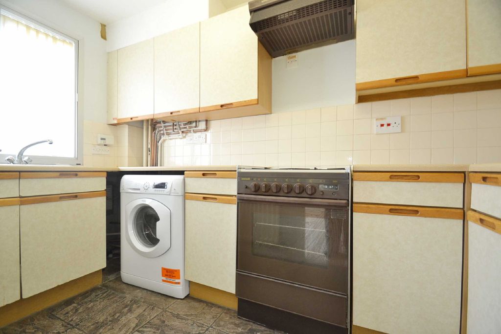 Property photo 3 of 6 Photo