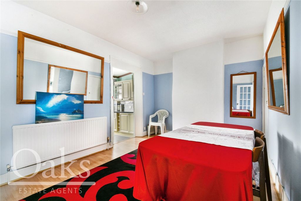 Property photo 3 of 8 Picture No. 05