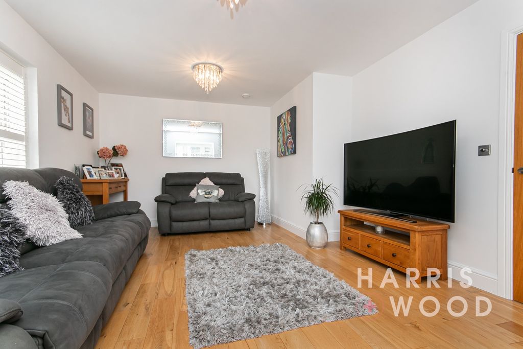 Property photo 3 of 50 4505434