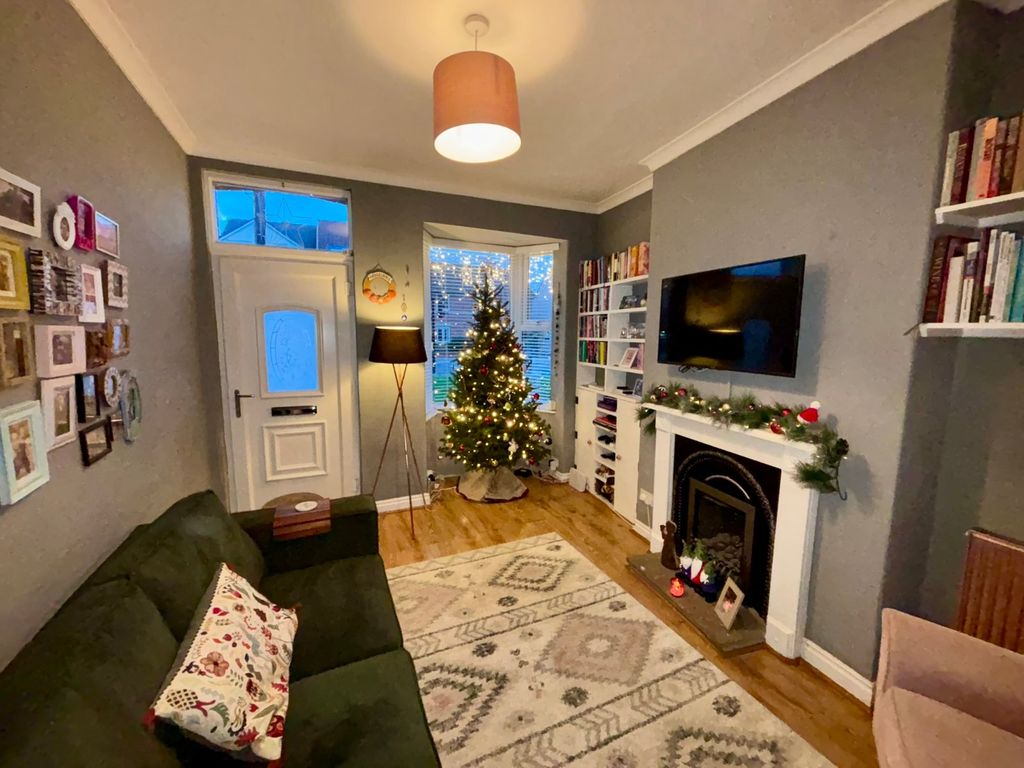 Property photo 3 of 10 Picture No. 21