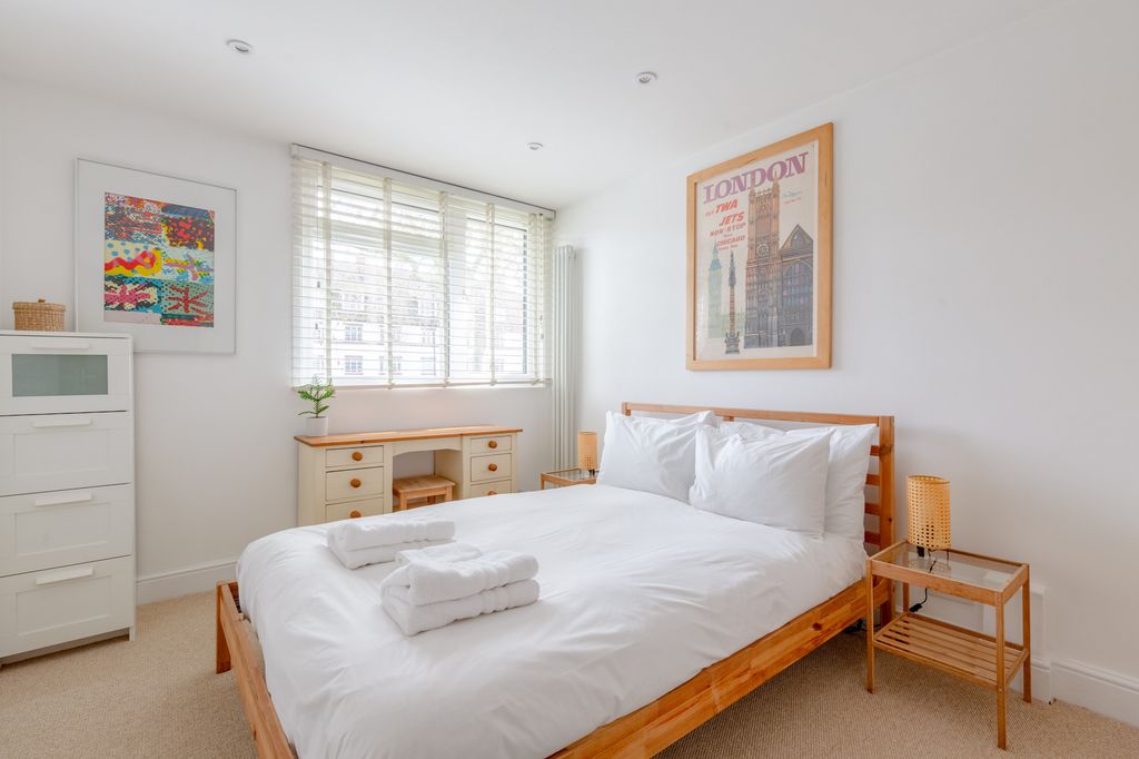 Property photo 3 of 28