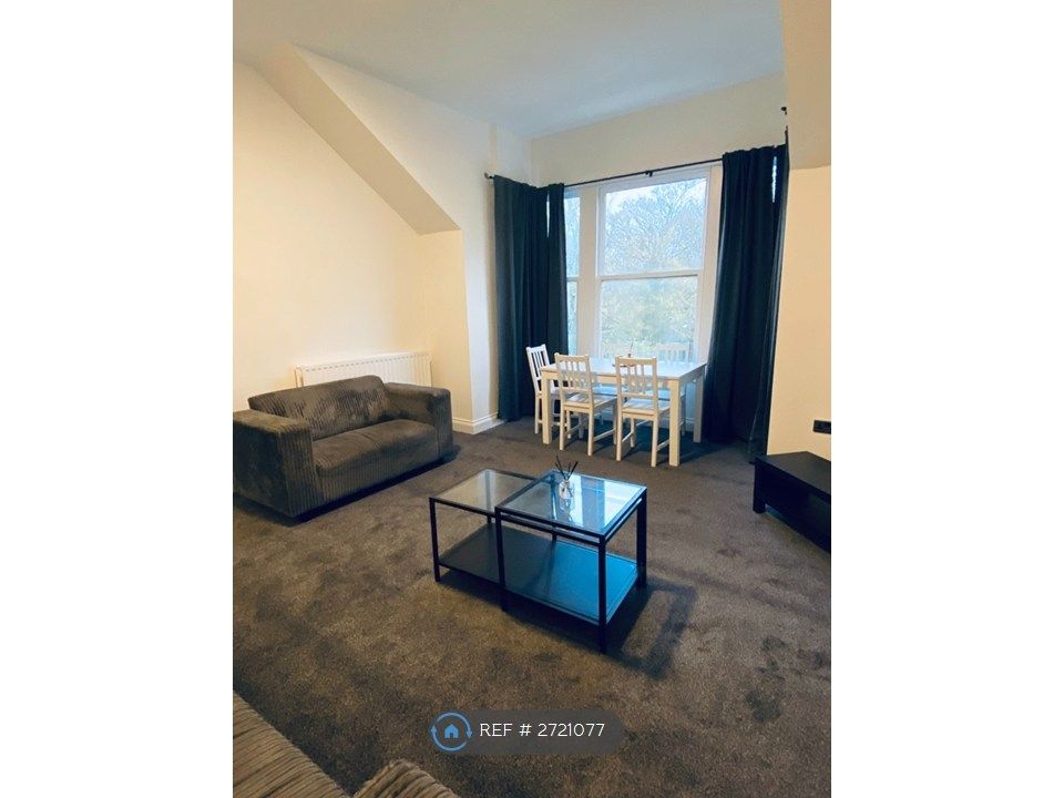 Property photo 2 of 9 Lounge 2