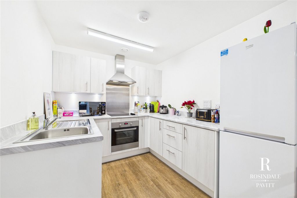 Property photo 2 of 17 Picture 2