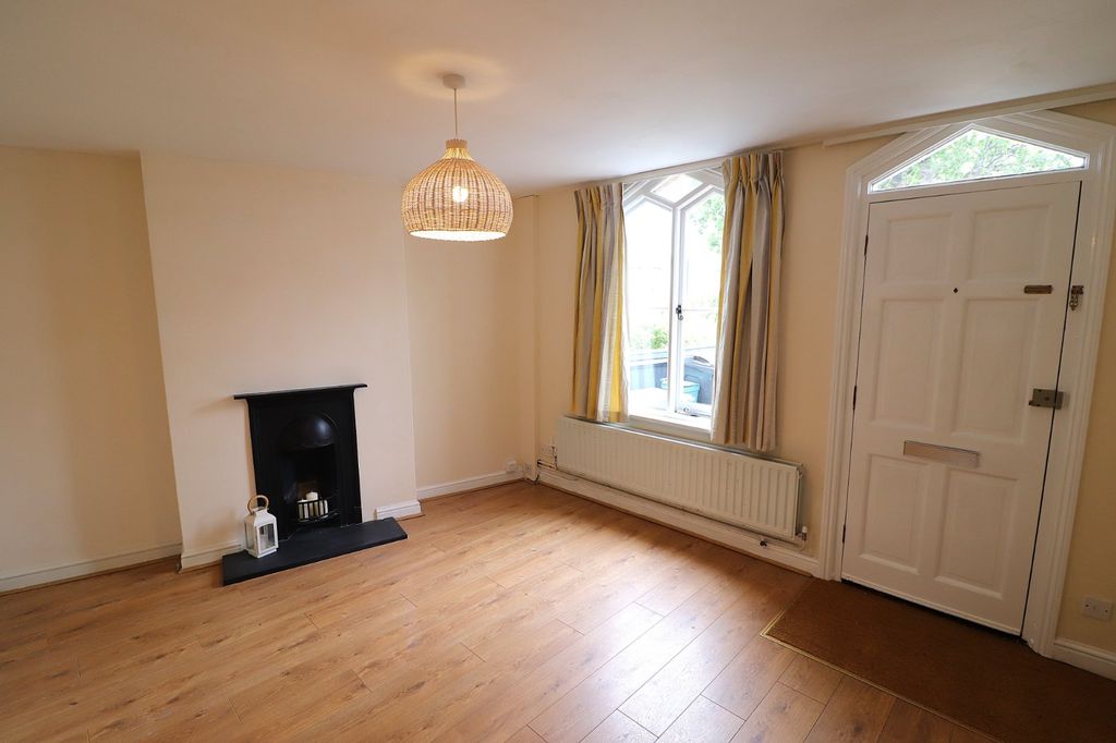 Property photo 2 of 14 Picture No. 16