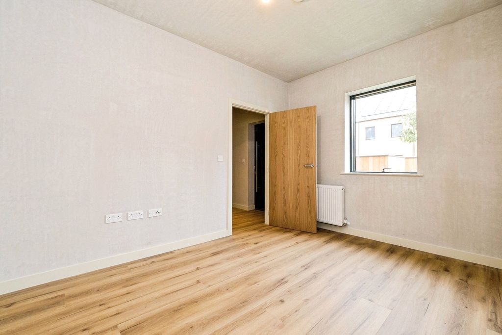 Property photo 3 of 8 Reception Room