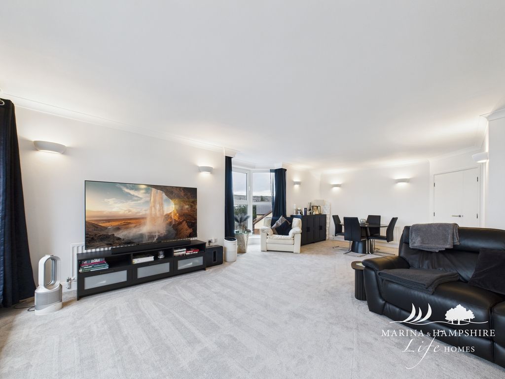 Property photo 2 of 26 Cam03915G0-Pr0026-Still025