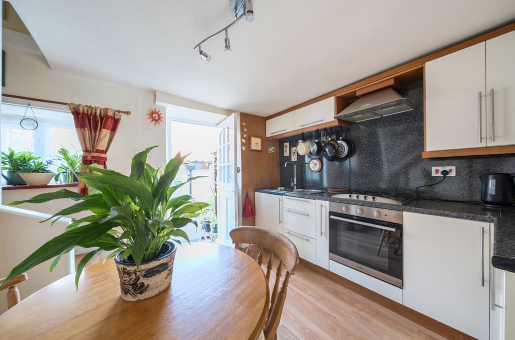 Property photo 3 of 26 3
