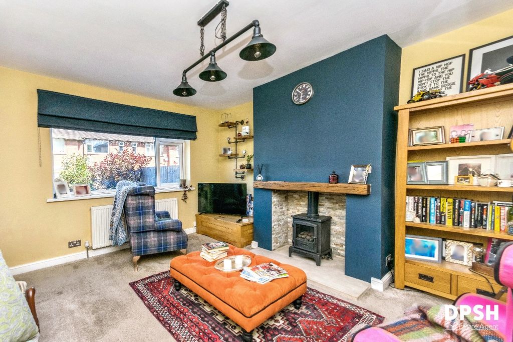 Property photo 2 of 22