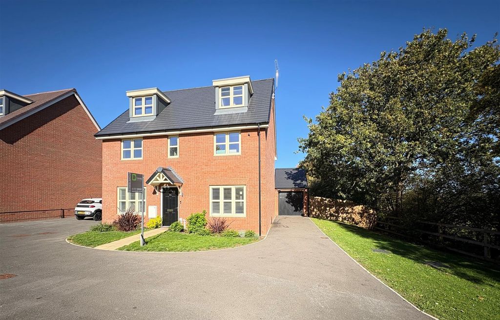 Property photo 1 of 24 064 Osprey Drive - Front 3.Jpg