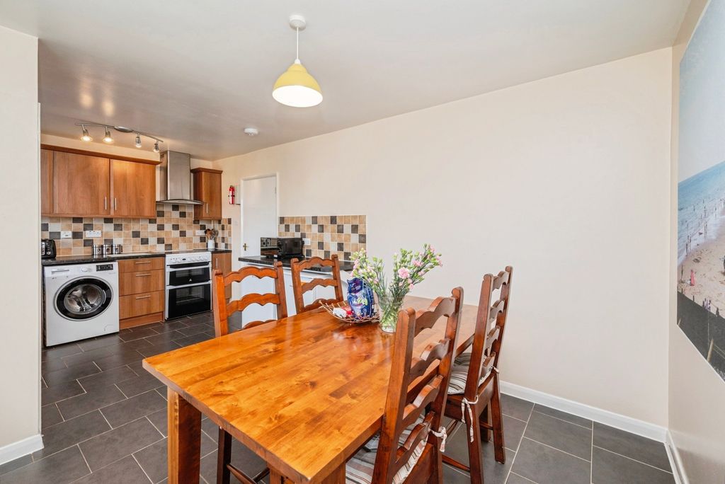 Property photo 3 of 15 Pbox-Img.Jpg