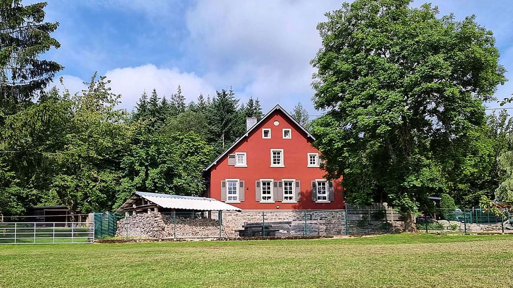 Property photo 1 of 6