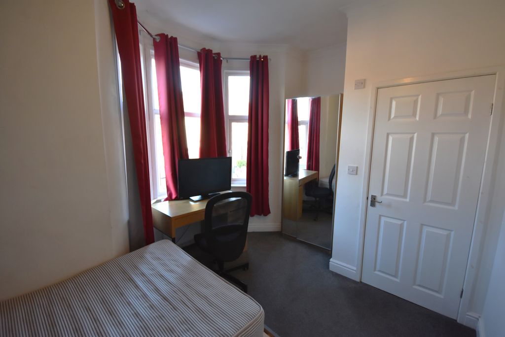 Property photo 1 of 4