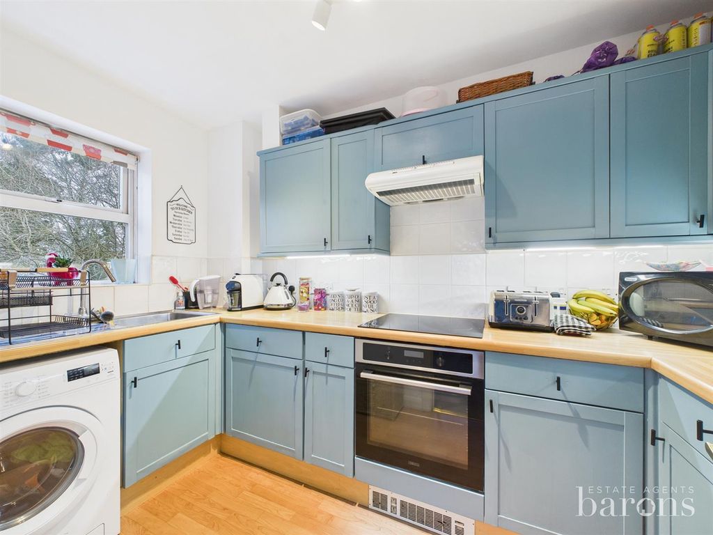 Property photo 2 of 14 Cam05500G0-Pr0125-Still002.Jpg