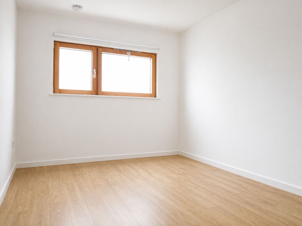 Property photo 3 of 9 Gallery