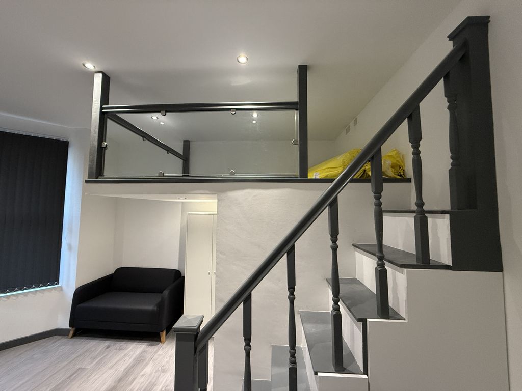Property photo 2 of 4 Gallery