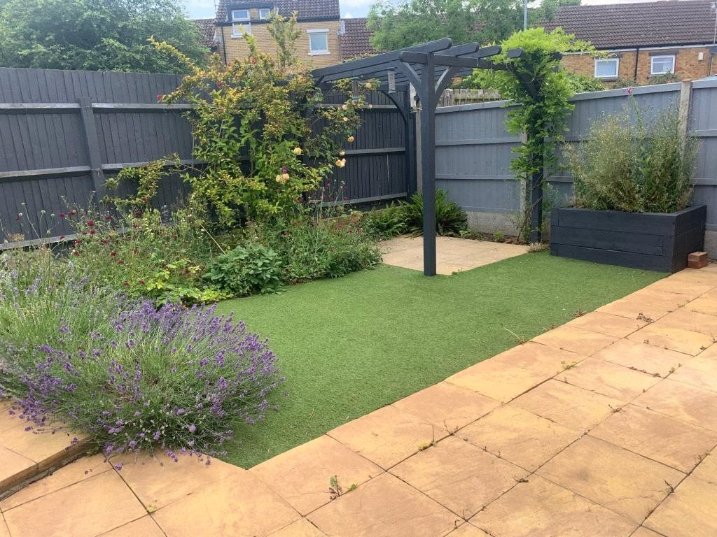 Property photo 2 of 8 Picture No. 01