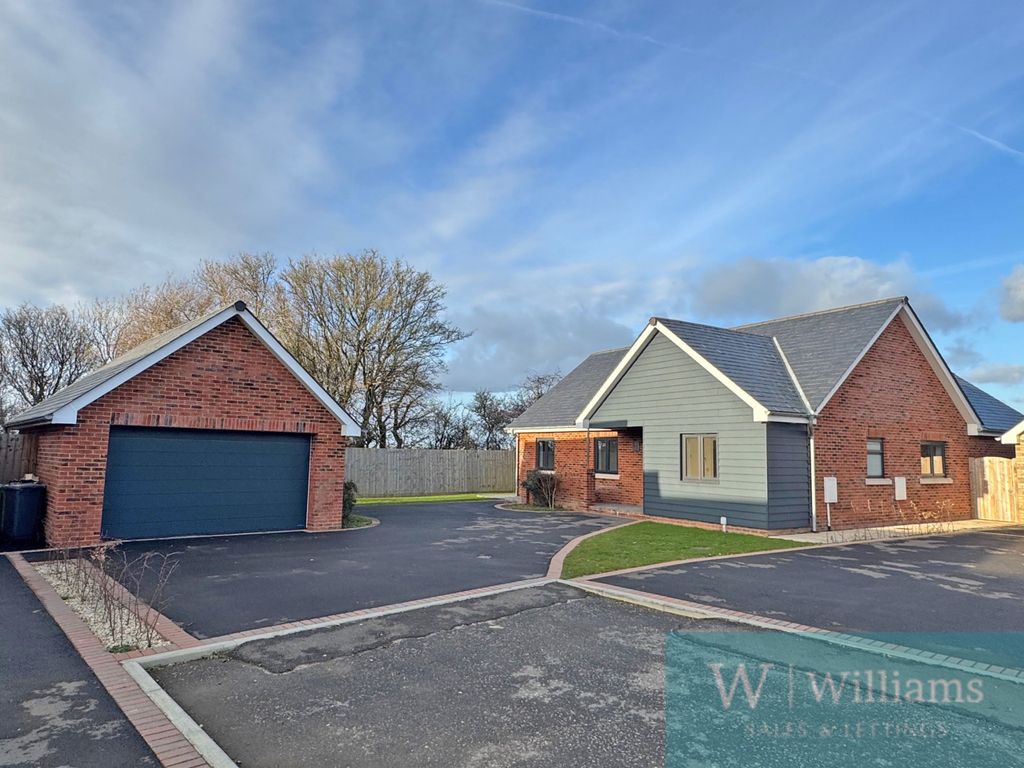 Property photo 1 of 8 Front