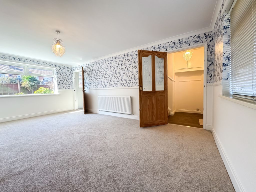 Property photo 3 of 19 Overdale Ewemove Middlesbrough-8
