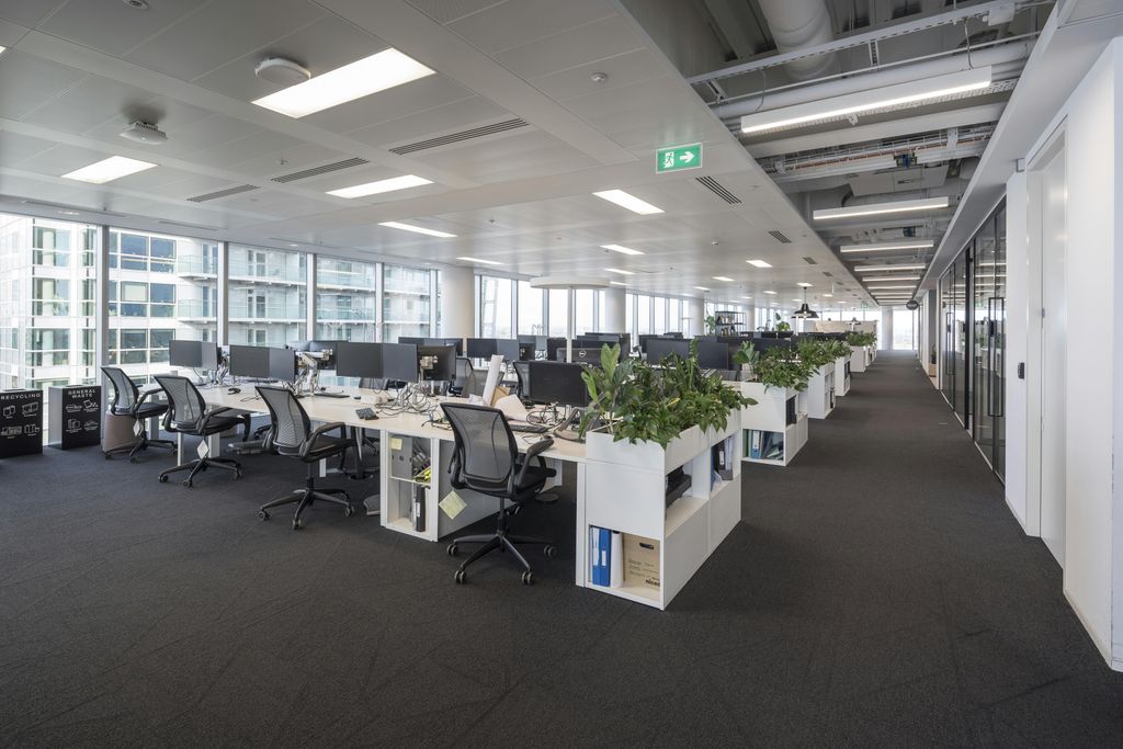 Property photo 1 of 16 Open Plan Desks
