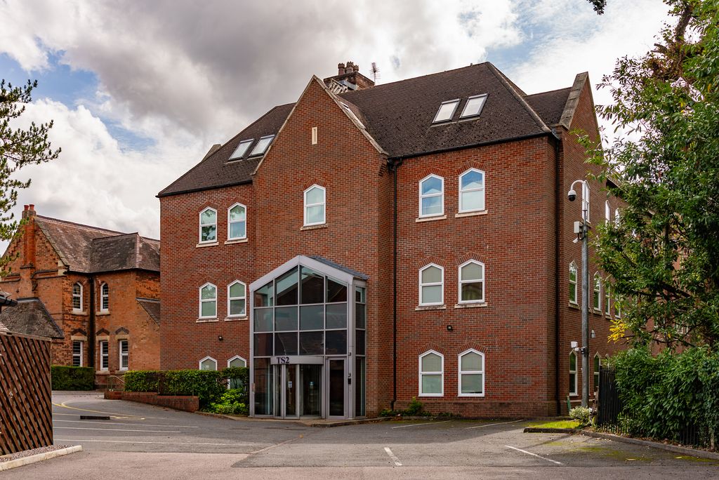 Property photo 1 of 13