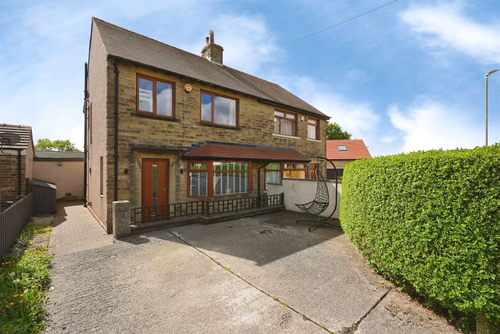 Property photo 1 of 18
