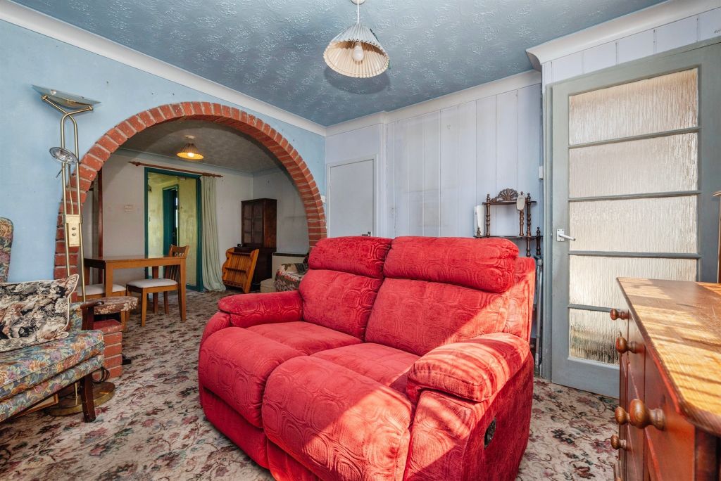 Property photo 3 of 17