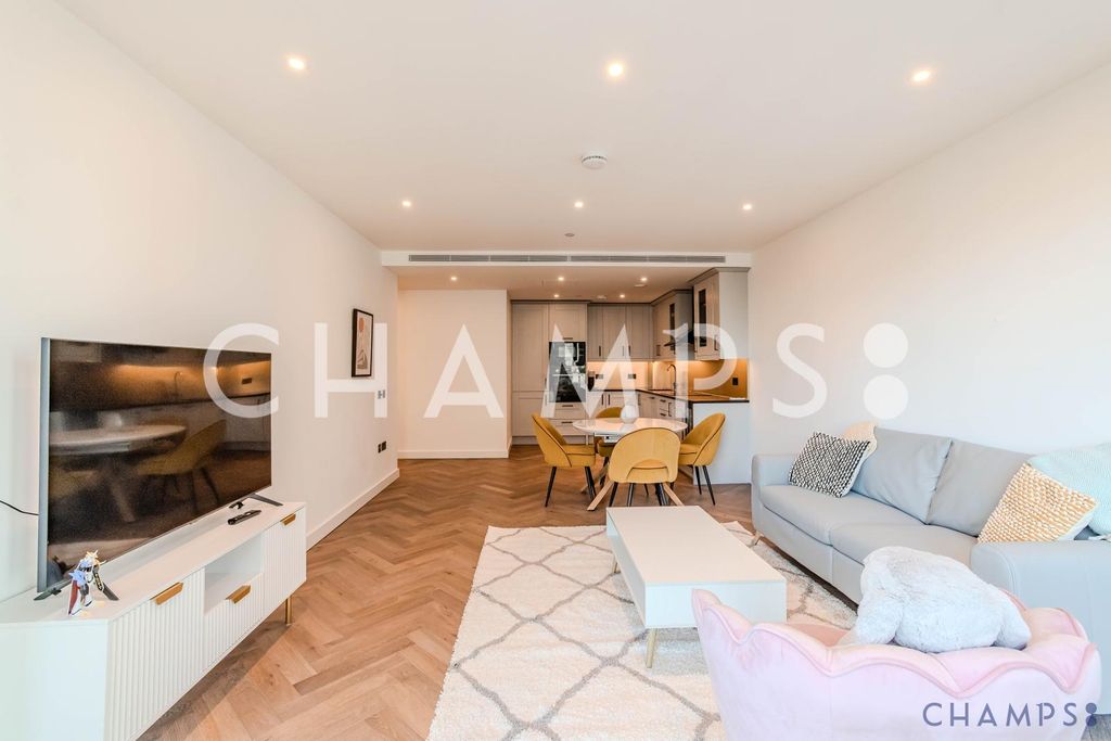 Property photo 1 of 7 Two Bedroom Apartment To Rent At London Dock(E1W)