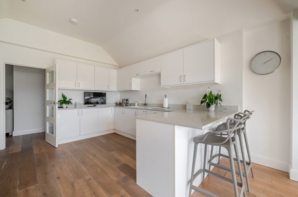 Property photo 3 of 15 1515021-23-6A96d8...