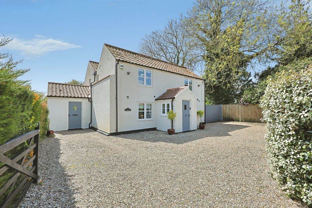 Property photo 1 of 28